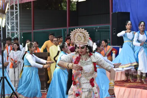 Kathak performance at Ganga Nritya Kala Mahotsav – photo